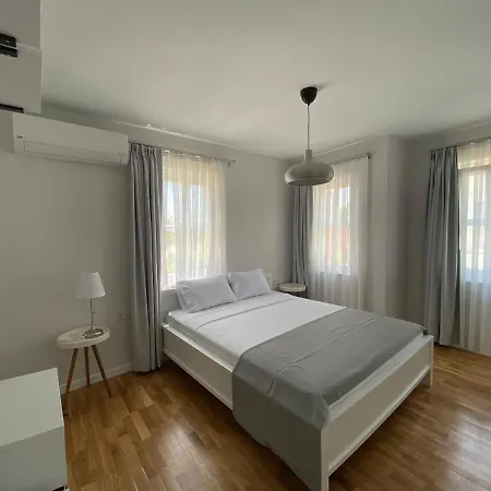 Mon Petit Hotel