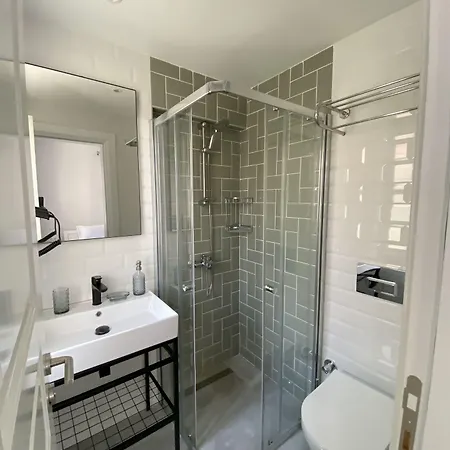 Mon Petit Hotel